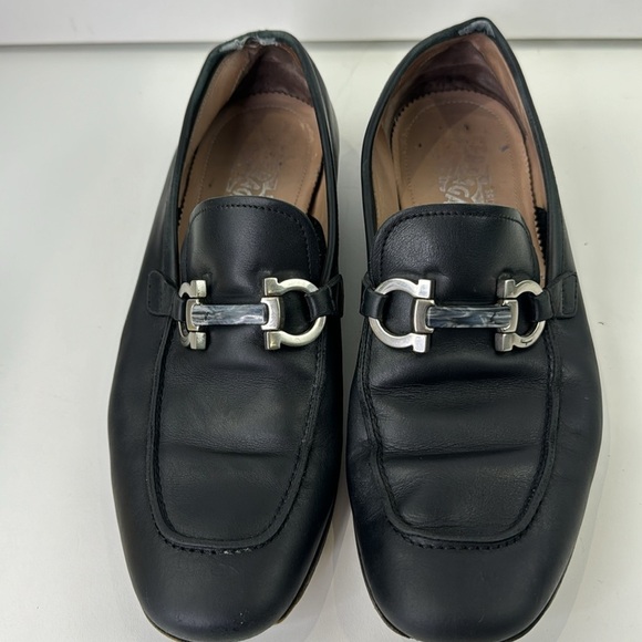 Salvatore Ferragamo Men's Black Leather Loafer Shoe - Picture 3 of 12